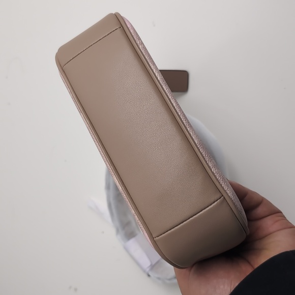 Coach CZ943 Teri Mini Crossbody Bag In Signature Canvas W/Lips Print - Last One - Picture 8 of 14